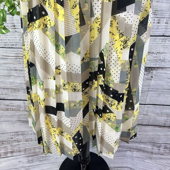 Calvin Klein Skirt size 14 Black Yellow Floral Polka Dots Pleated Knee Modest - Picture 9 of 15